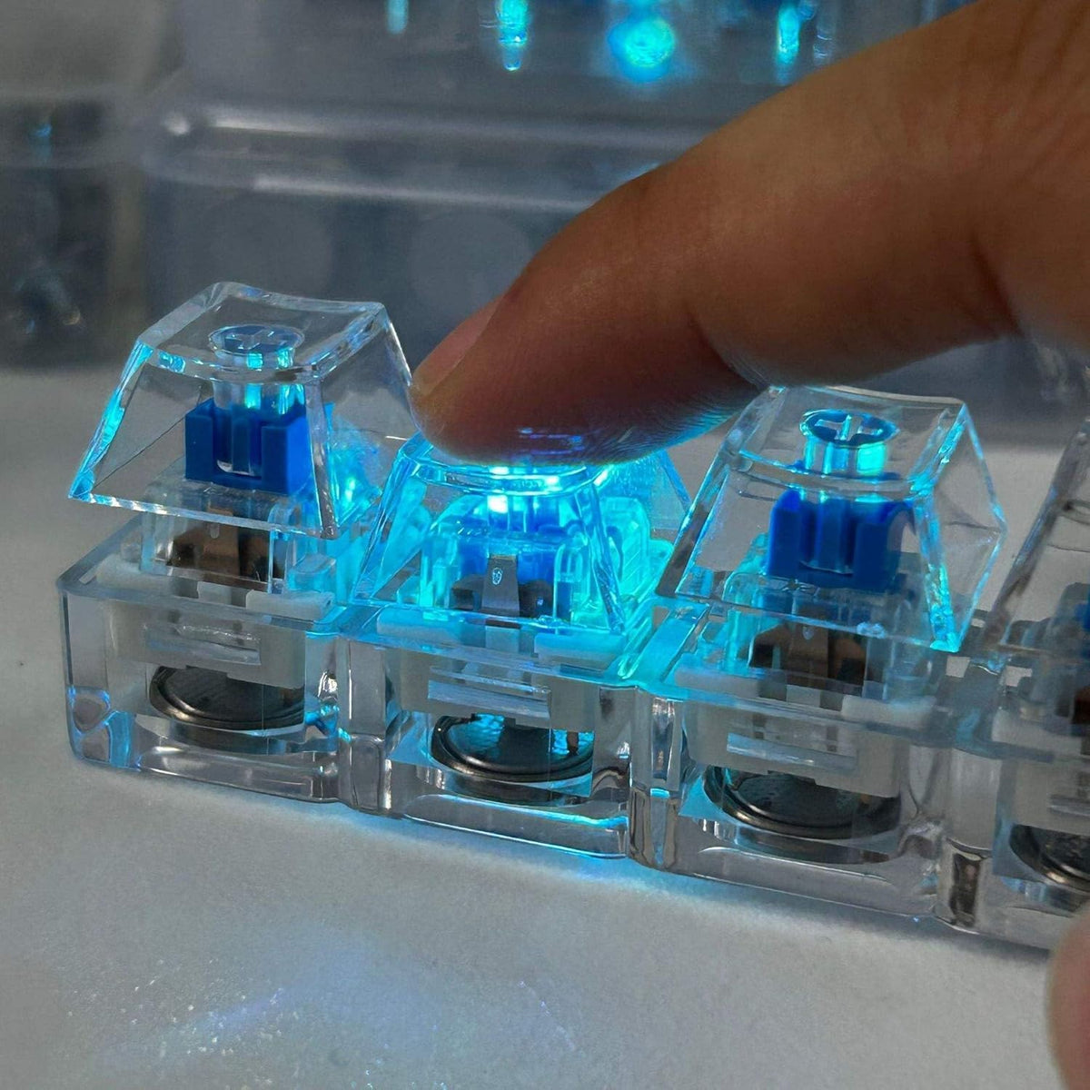 4-Key Mechanical Keyboard Keychain – Clear Acrylic Fidget Toy with Clicky Blue Switches image 7