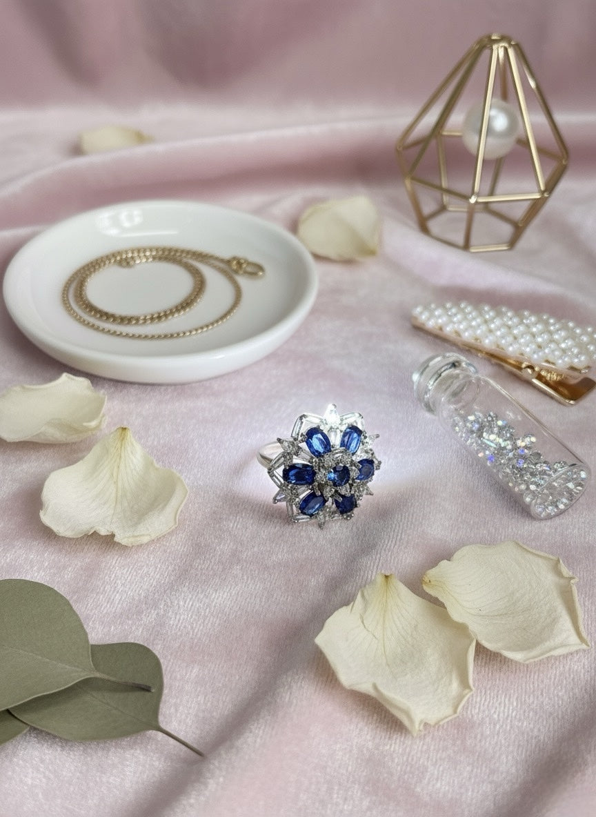 Vintage-Inspired Blue Sapphire and Diamond Floral Snowflake Statement Ring image 0
