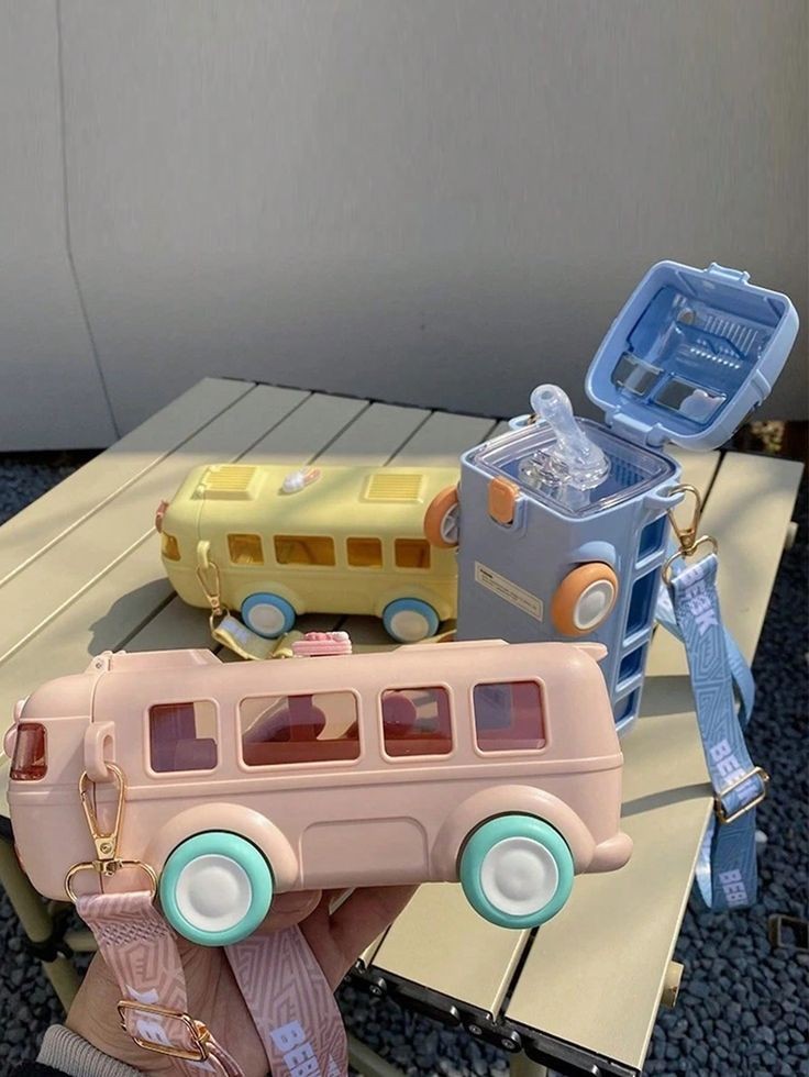 Bus-Shaped Children's Water Bottle with Carrying Strap image 5